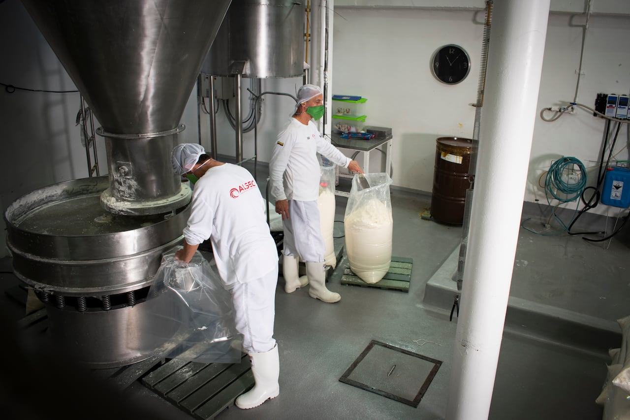 El proceso de secado permite que el asaí, grasas, vegetales, frutas, entre otros, sean convertidos en ingredientes para productos de consumo masivo.