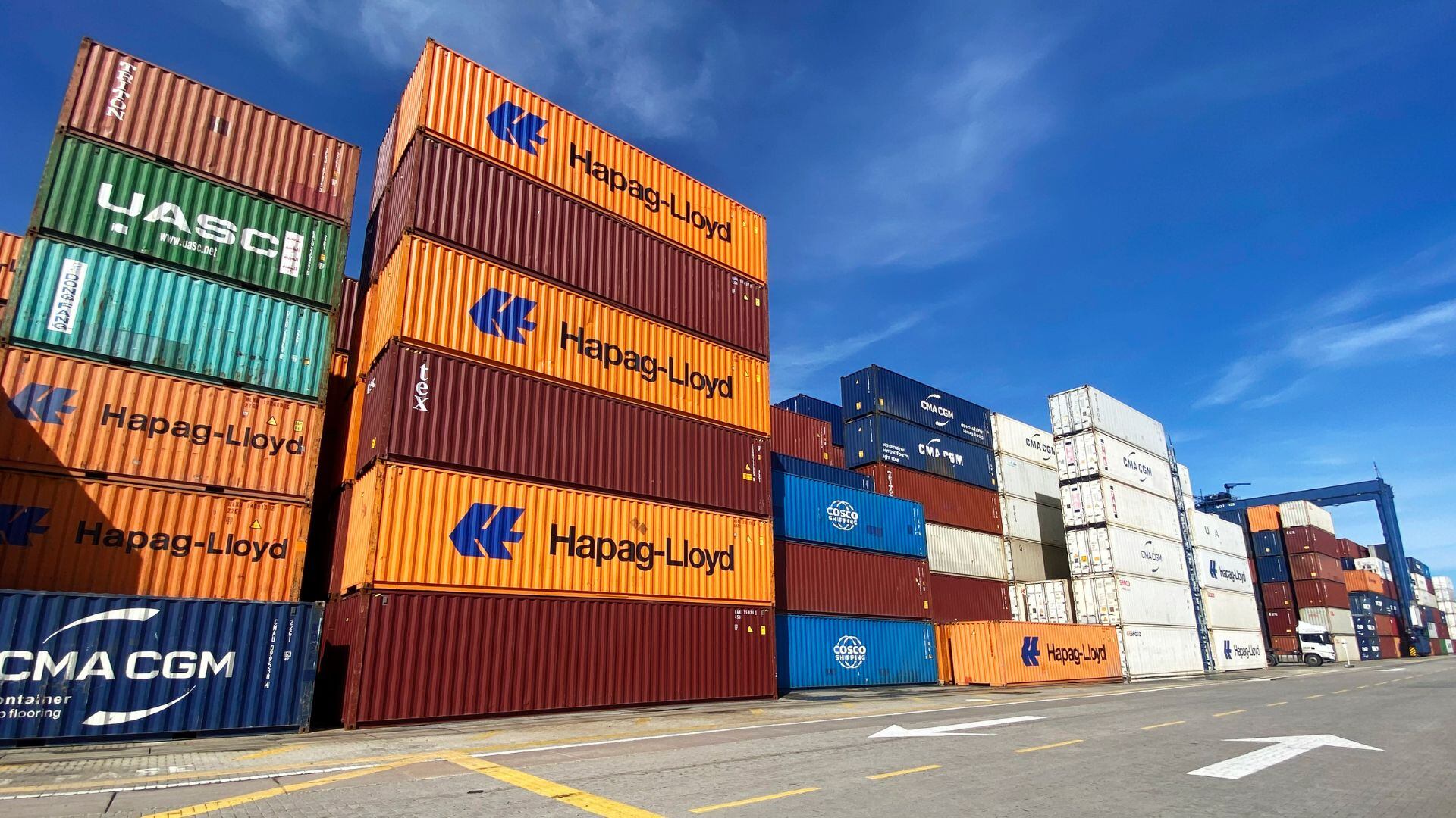 La red cuenta con un protocolo para facilitar los requisitos aduaneros y administrativos entre los tres mercados, eliminando trámites duplicados, tiempos muertos y reprocesos.