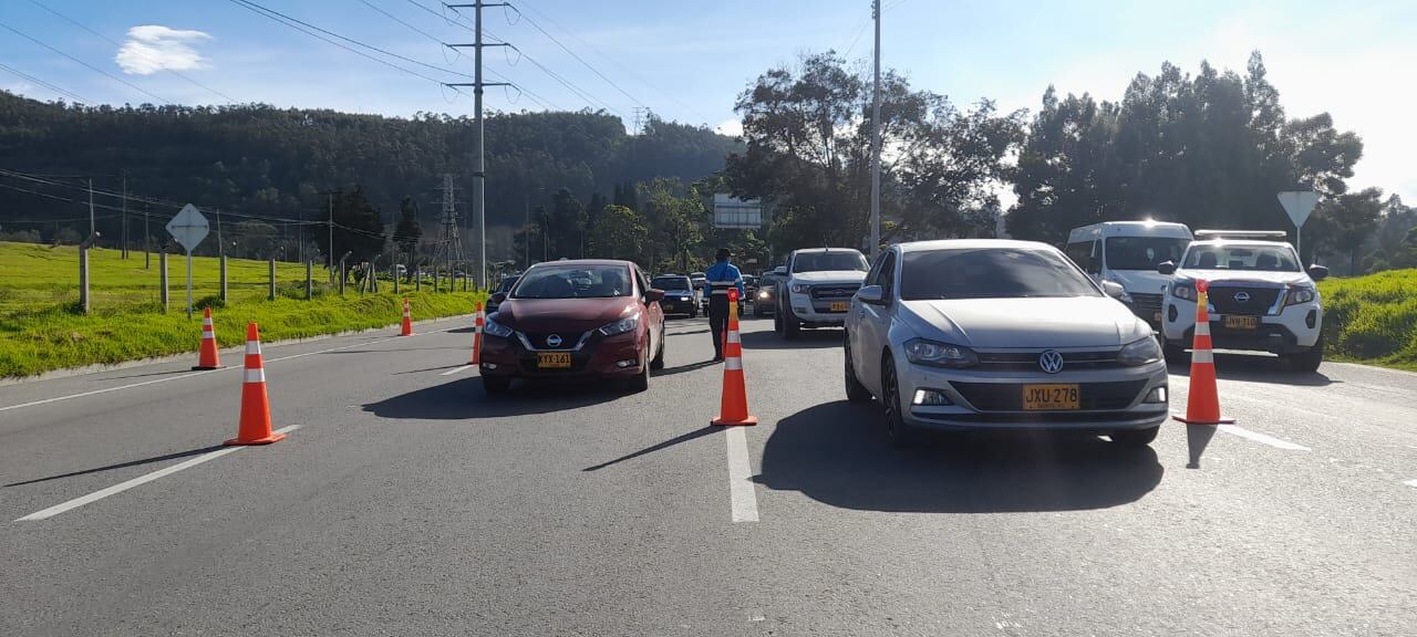 Cambia horario de pico y placa a partir del próximo lunes festivo y por los siguientes feriados en el ingreso a Bogotá por Soacha.