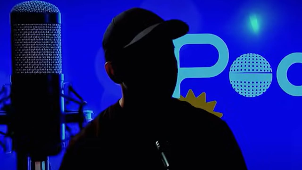 Él es Camilo Cifuentes, el joven que ayuda a las personas que más lo necesitan de forma anónima.