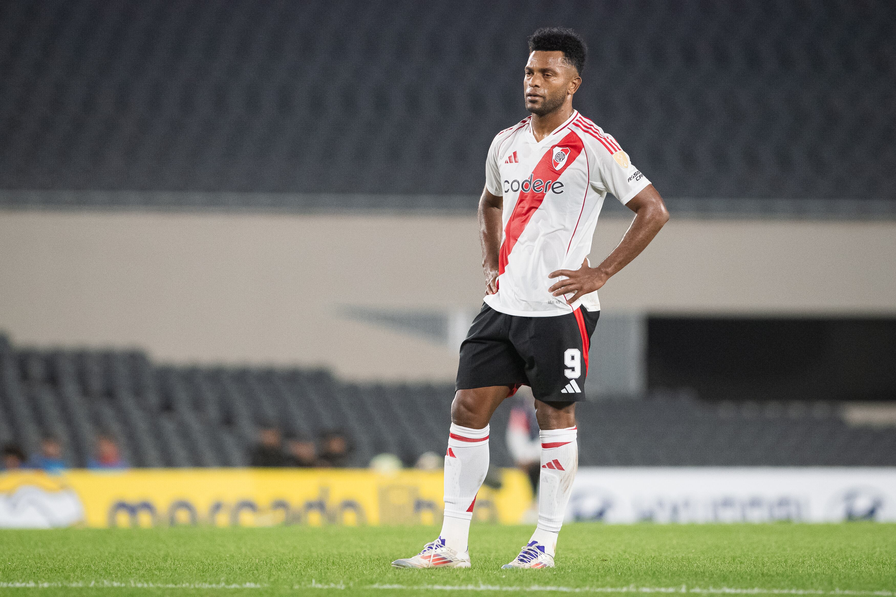 Miguel Borja pasó en blanco en el River Plate vs. Barcelona por Libertadores