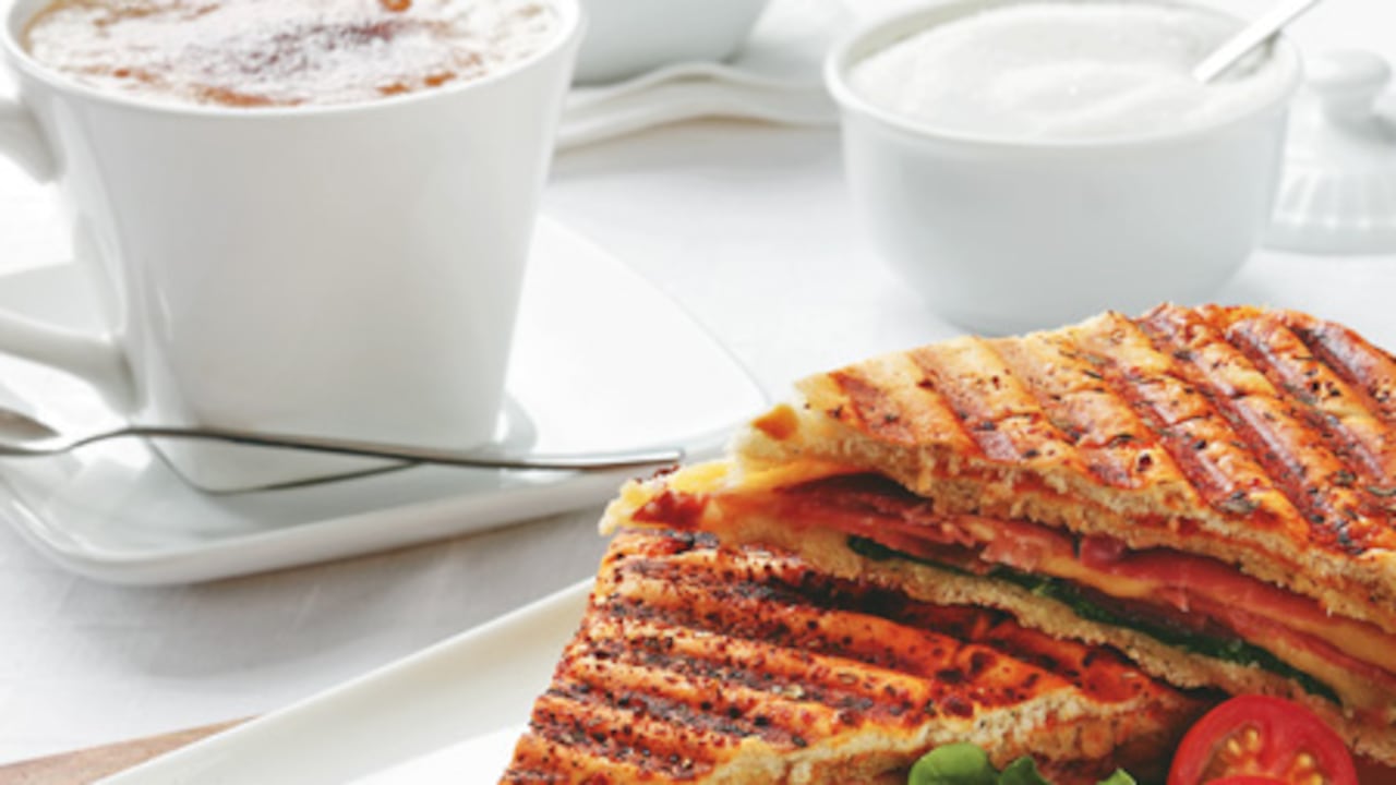 Asegúrese de consumir los nutrientes necesarios para tener la energía suficiente para el reto del día.