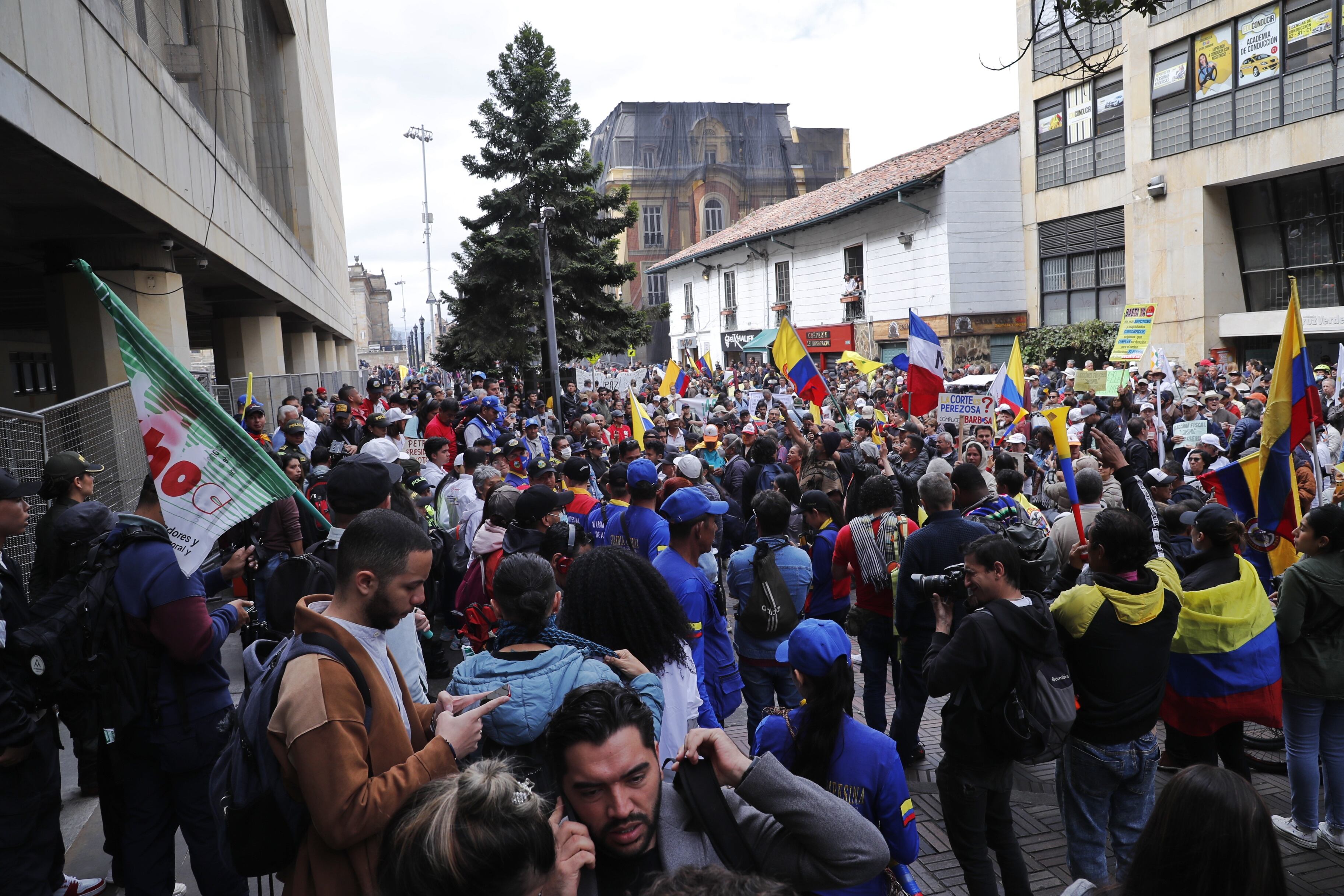 Manifestación frente a la Corte Suprema de Justicia 
Fecode, convocado por el Presidente Gustavo Petro