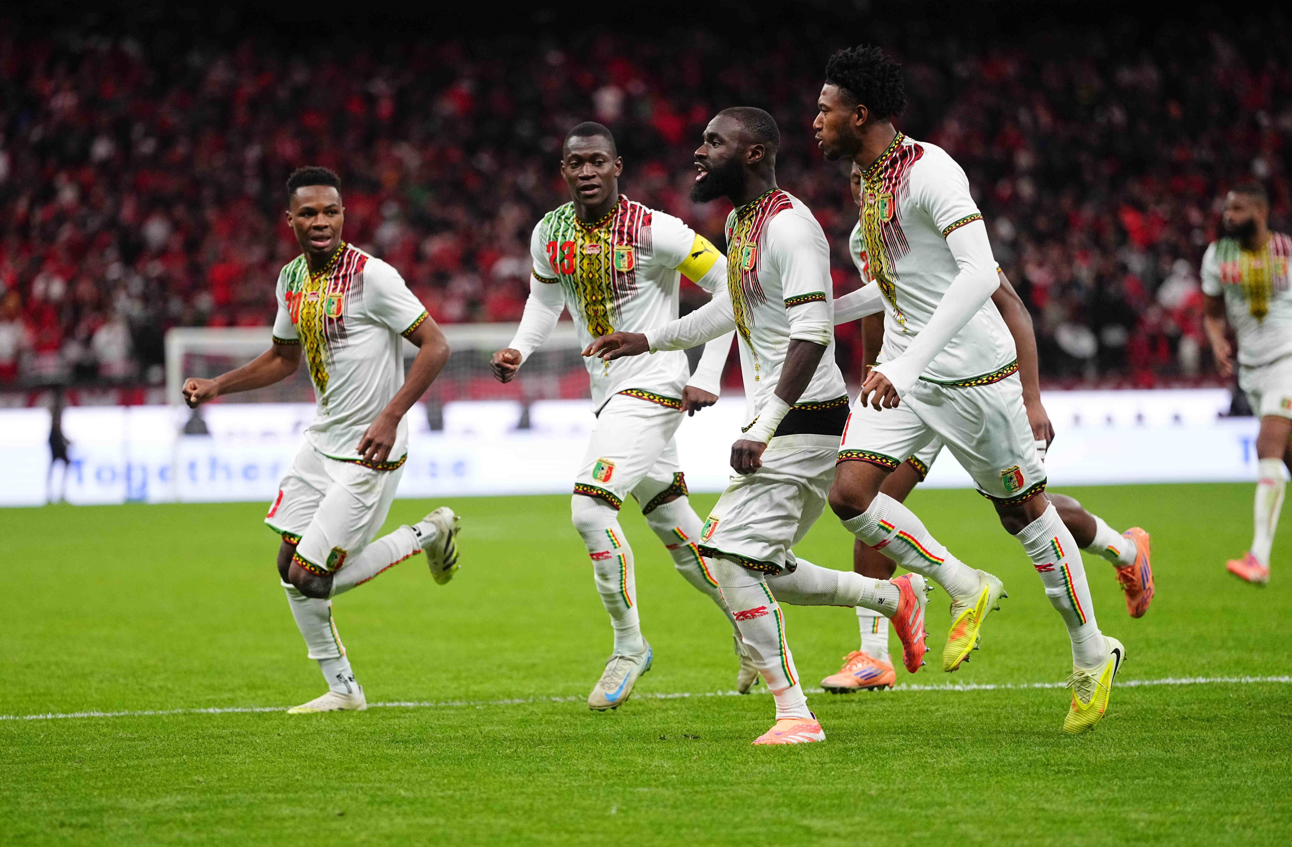 Lassine Sinayoko celebra el gol de Malí ante Marruecos.