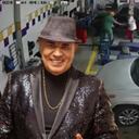 Cantante de salsa Roberto Lugo