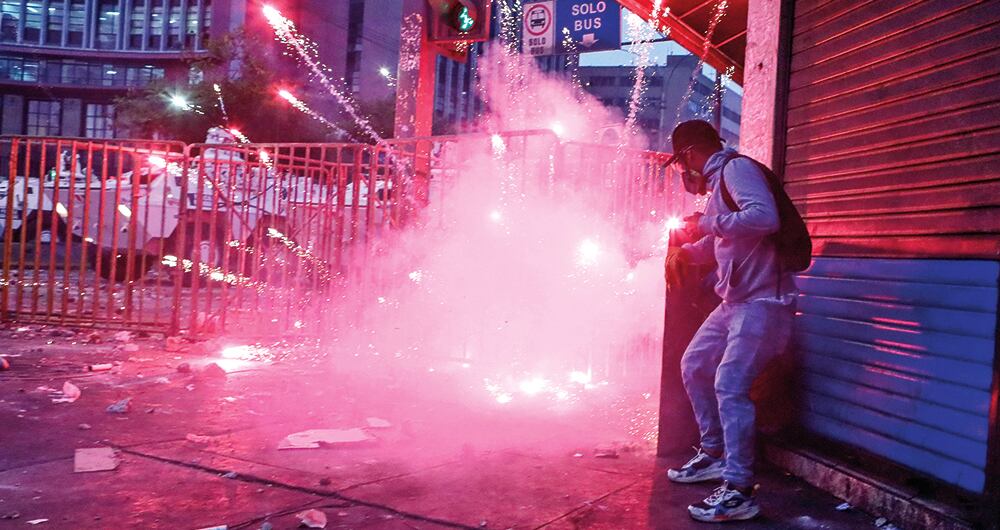 Niles de ciudadanos, en defensa del expresidente Castillo, han salido a las calles a protestar contra la nueva administración. 
