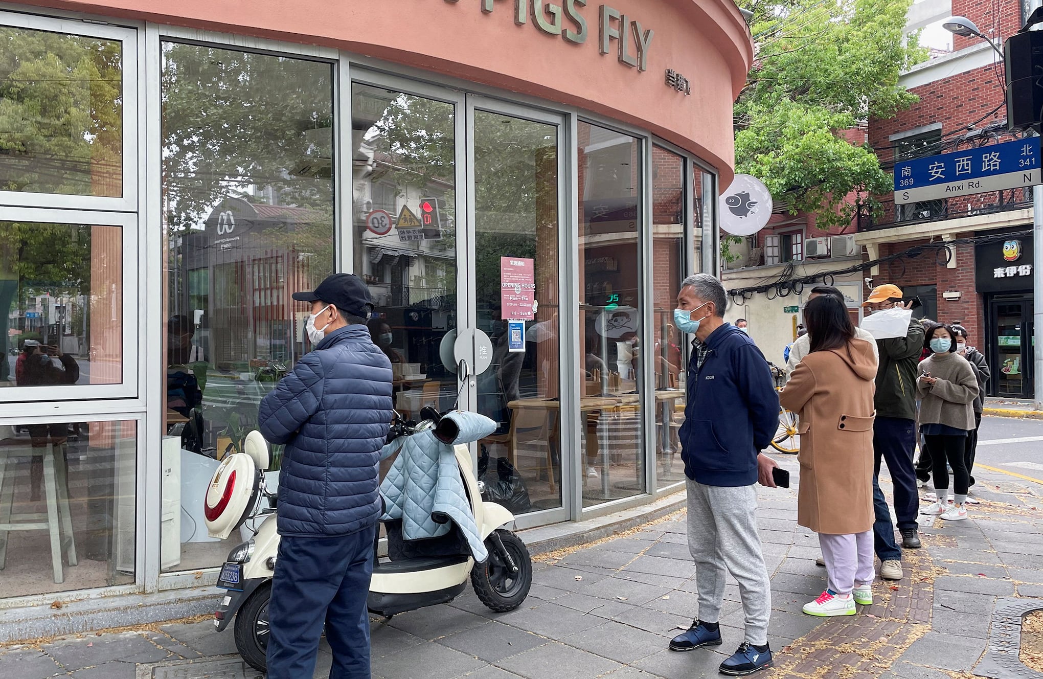 La vida bajo encierro en Shanghái