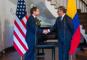 Gustavo Petro y Jonathan Finer.