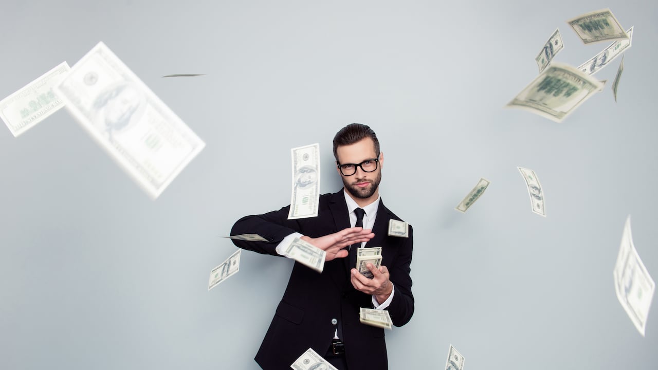 Muchas personas en el mundo están en búsqueda de métodos para ganar mucho dinero.