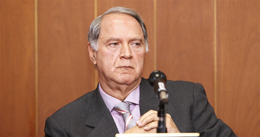  El expresidente del Congreso Miguel Pinedo dijo que lo buscaron como abogado.