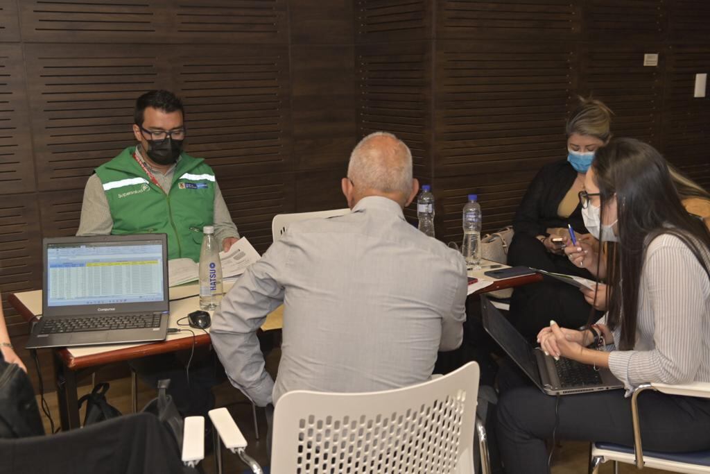 Jornada de conciliación de deudas de la Superintendencia de Salud en Antioquia