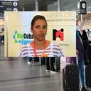 La periodista no está pasando un buen momento en la terminal aérea bogotana