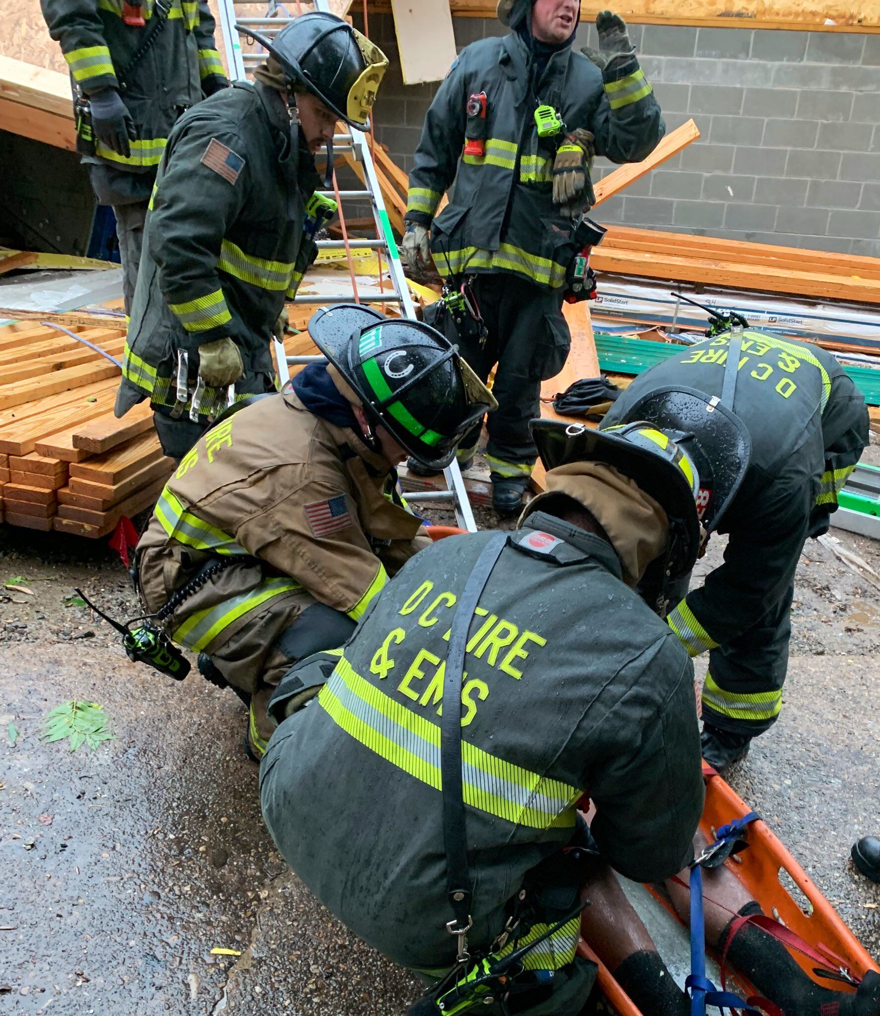 Varios heridos deja la caida de un edificio en construcción en EE.UU