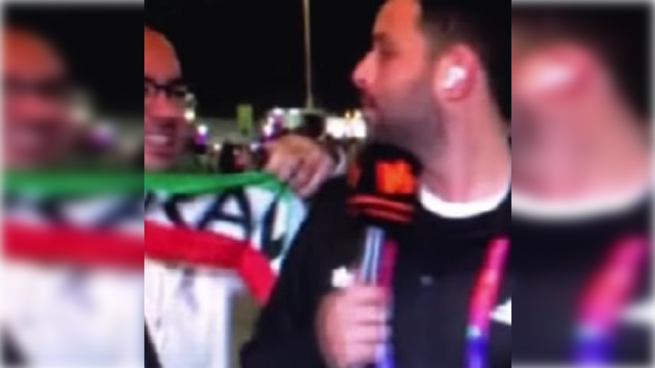 El periodista colombiano Carlos Alemán fue 'víctima' de un intento de beso de un hincha iraní en el Mundial de Qatar 2022.