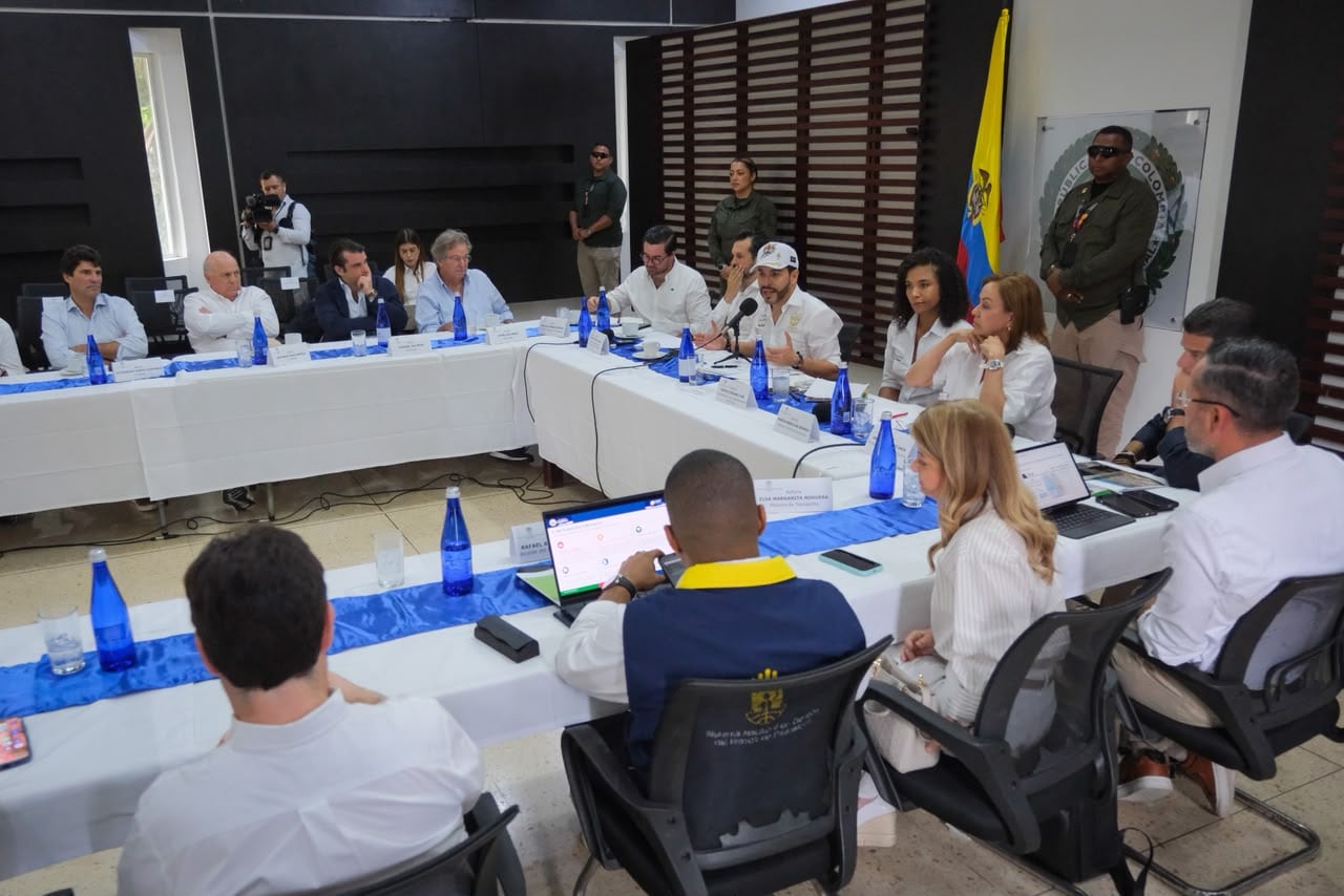 Reunión de empresarios con el Gobierno De La Espriella