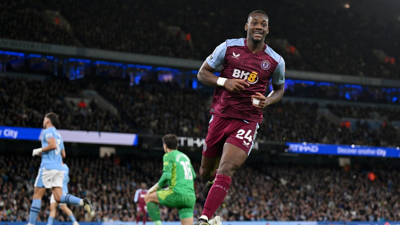 Jhon Jáder Durán anotó el primero del Aston Villa al Manchester City