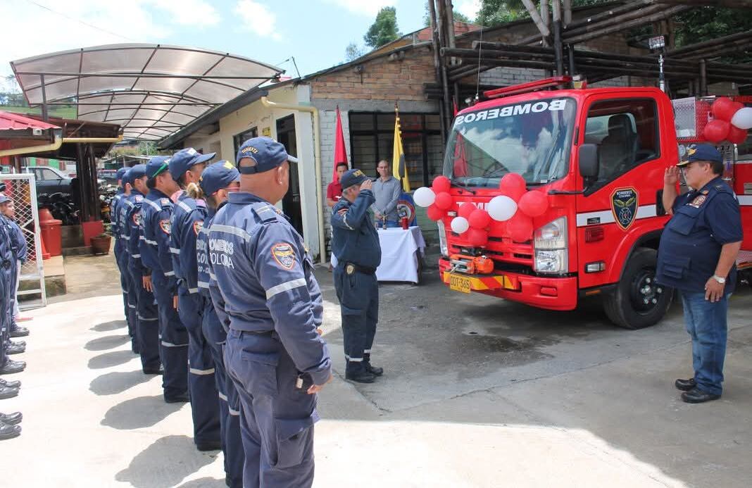 "Son 42 años de un arduo trabajo colectivo para fortalecer nuestra institución, siempre con el objetivo de proteger a la comunidad timbiana", expresó el comandante de esta institución, subteniente Andrés Torres.