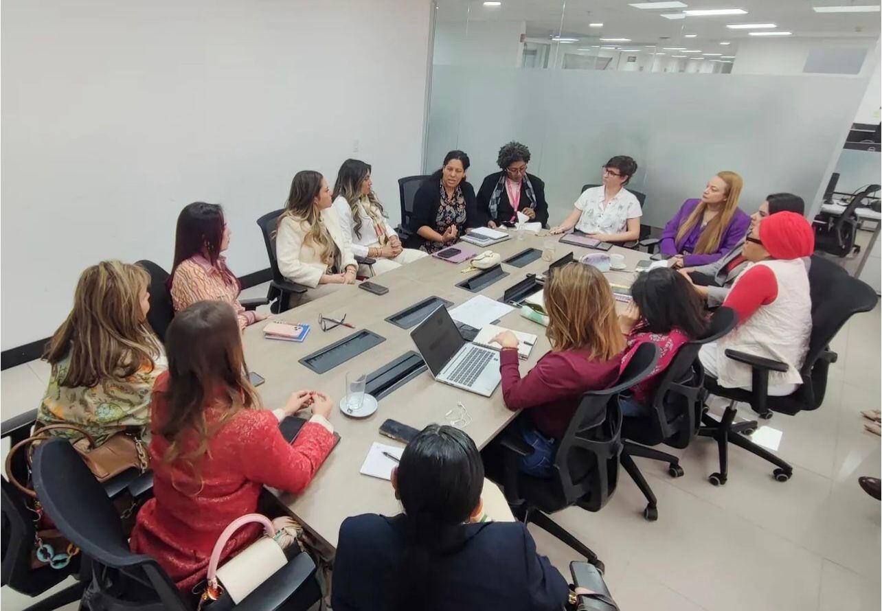 Una de las reuniones realizadas en Bogotá.