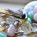 El palo santo puede ser la llave que abre la puerta hacia la abundancia que buscan.