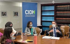 Daniel Quintero, alcalde de Medellín, durante su visita a la CIDH.