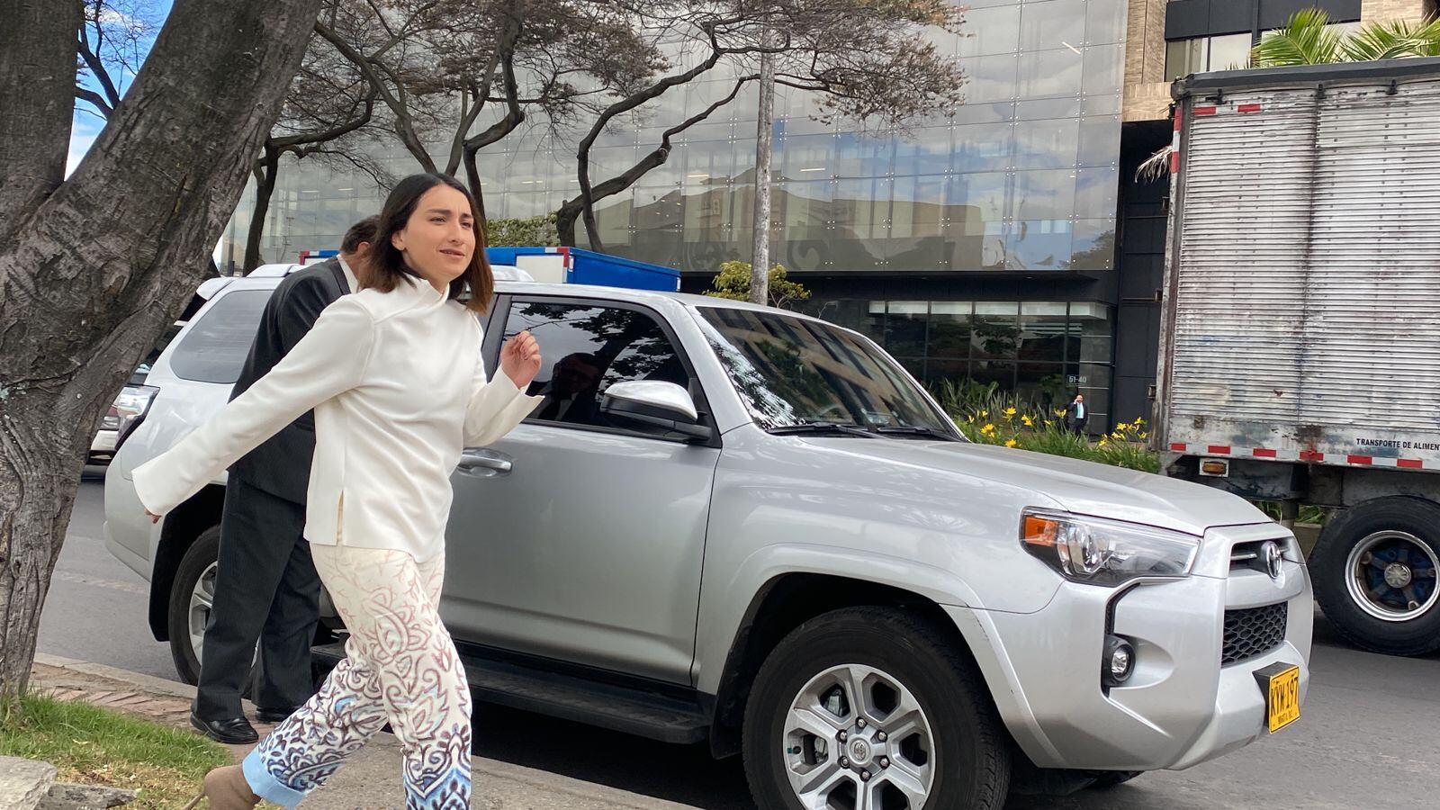 Laura Sarabia se presentó este martes ante la Fiscalía General.