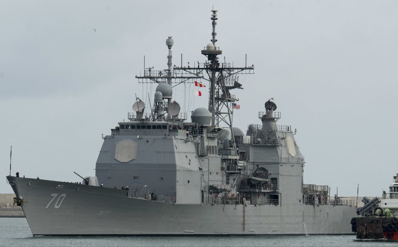 Crucero clase Ticonderoga USS Lake Erie (CG-70)