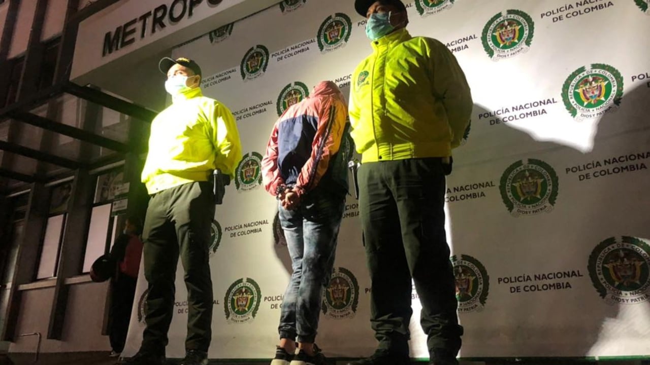 A la cárcel mujer que habría grabado y enviado video de cómo abusaban de su hija