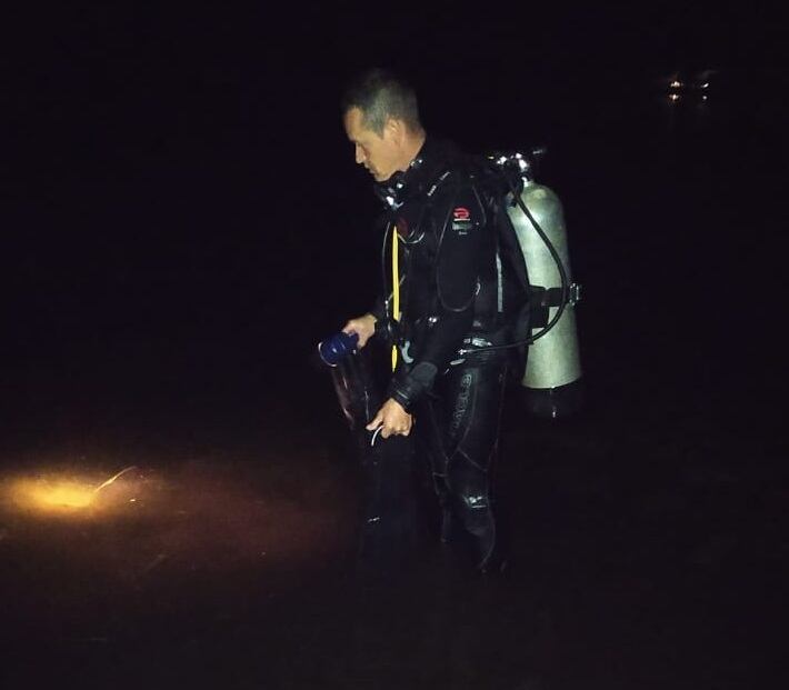 Buzos ingresaron al embalse y encontraron al joven a las 7:20 p.m.