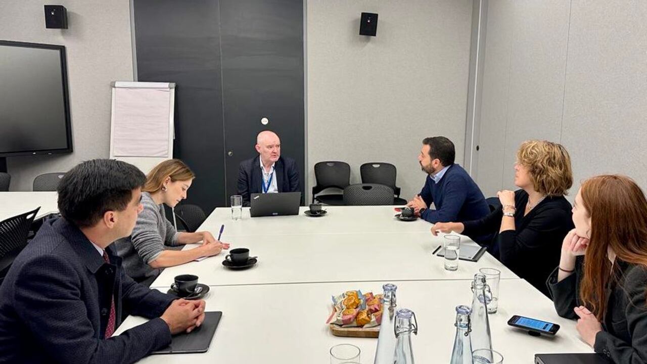 Alcalde Carlos Fernando Galán reunido con directivos del British Council