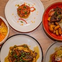 El centro histórico de Cartagena recibió a Pirka, una propuesta gastronómica clara y contundente. Cocina 100% peruana, respetando la autenticidad de una de las gastronomías más reconocidas a nivel mundial. Es liderado por el chef peruano Francisco Agüero, ganador del concurso ‘Tenedores, Hoteles y Restaurantes’ en 2005.