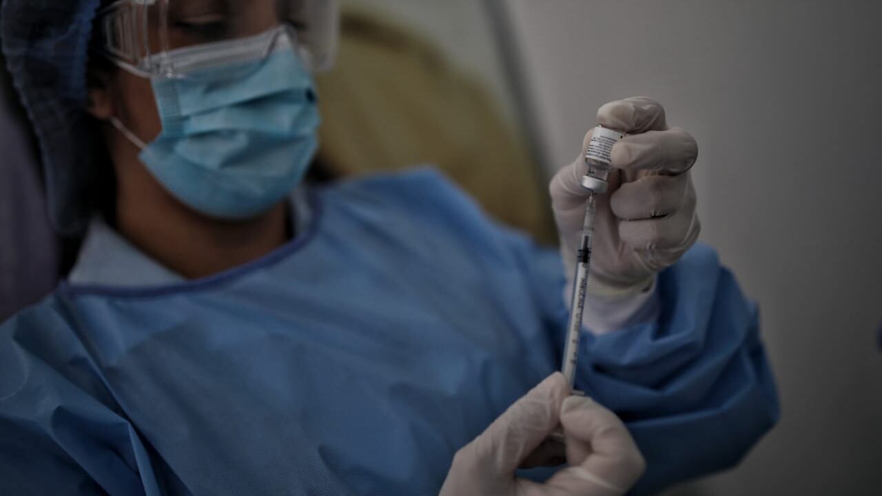 Primer día Jornada de vacunación contra Covid19 al personal medico de primera linea