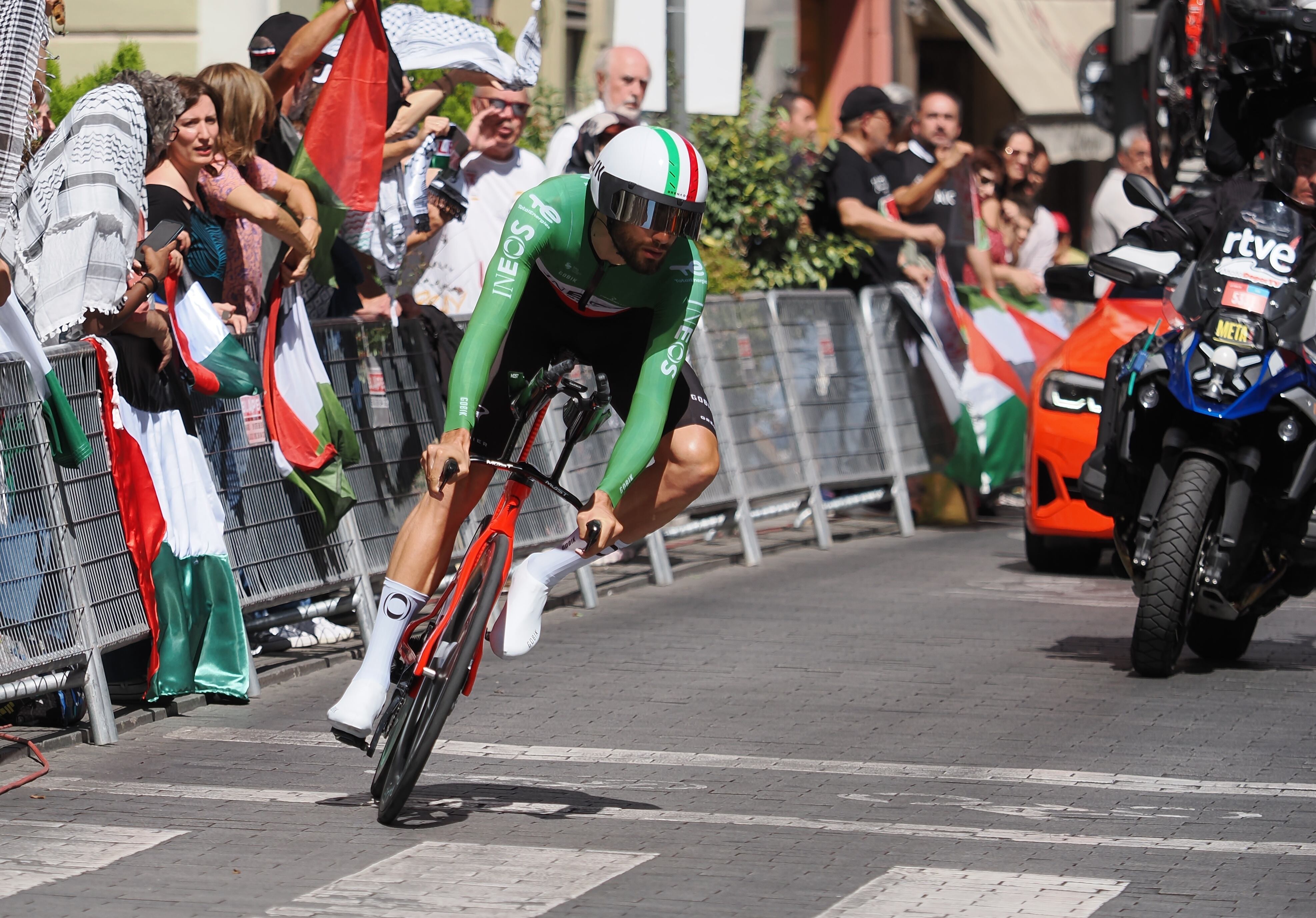 VALLADOLID, SPAIN - SEPTEMBER 11: Cyclist Filippo Ganna during the 18th stage of the Vuelta a España, on 11 September, 2025 in Valladolid, Castilla y Leon, Spain. Today's individual time trial has been modified to ensure safety and has been reduced from 27.2 kilometers to 12.2 kilometers. The reason for the reduction is due to the pro-Palestinian demonstrations of the last two weeks during some stages of the competition. (Photo By Photogenic/Claudia Alba/Europa Press via Getty Images)