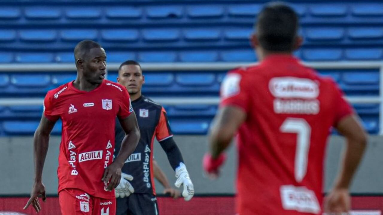 América de Cali celebra ante su público.