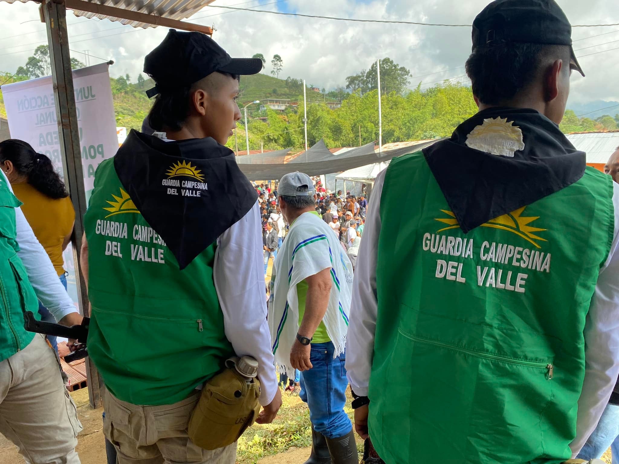 Los campesinos del suroccidente del Cauca crearon las guardias para dirigir sus movilizaciones que buscan que el gobierno cumpla con la sustitución gradual y voluntaria de los cultivos de uso ilícito.