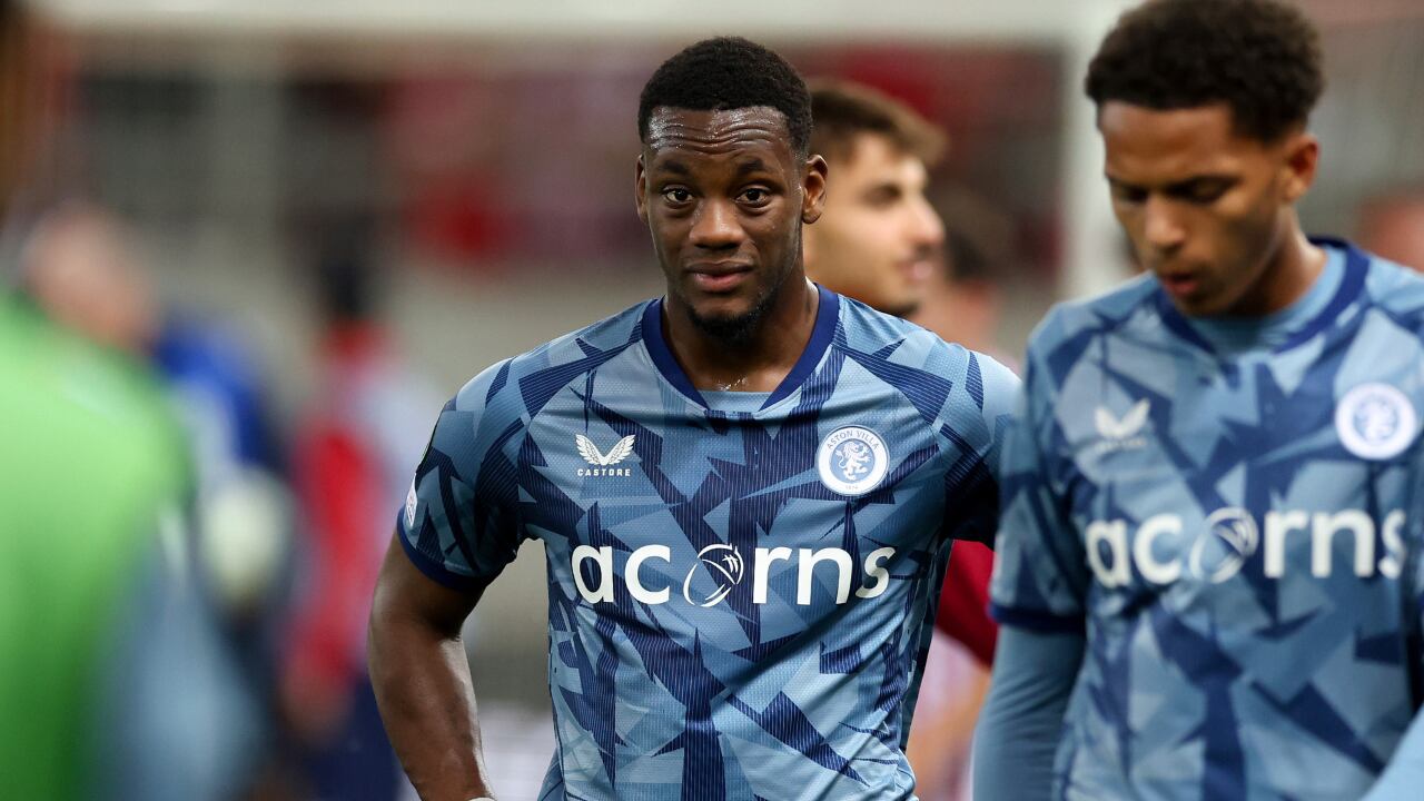 Jhon Durán permanecerá en Aston Villa tras los rumores del mercado