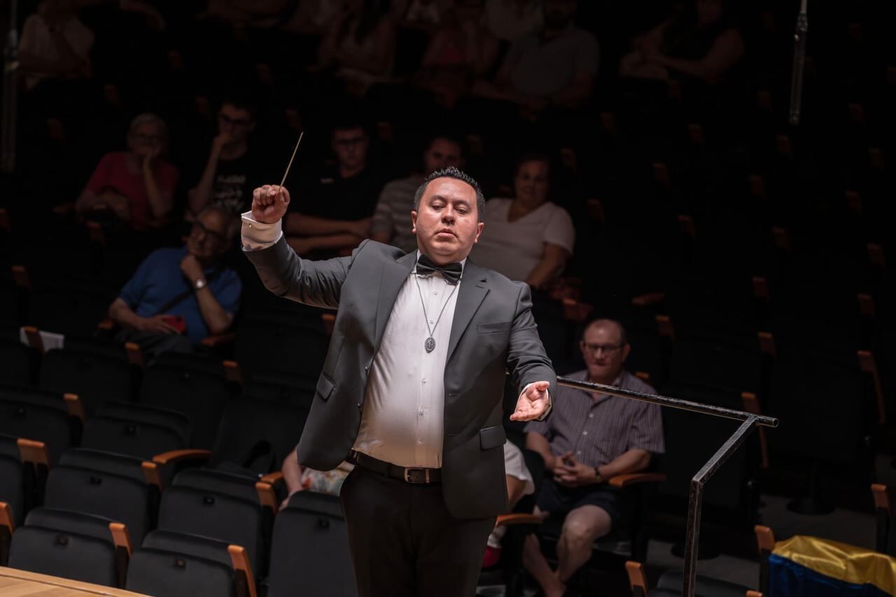 Julián Ropero dirigió a la banda sinfónica en el Certamen Internacional de Bandas de Valencia 2024.