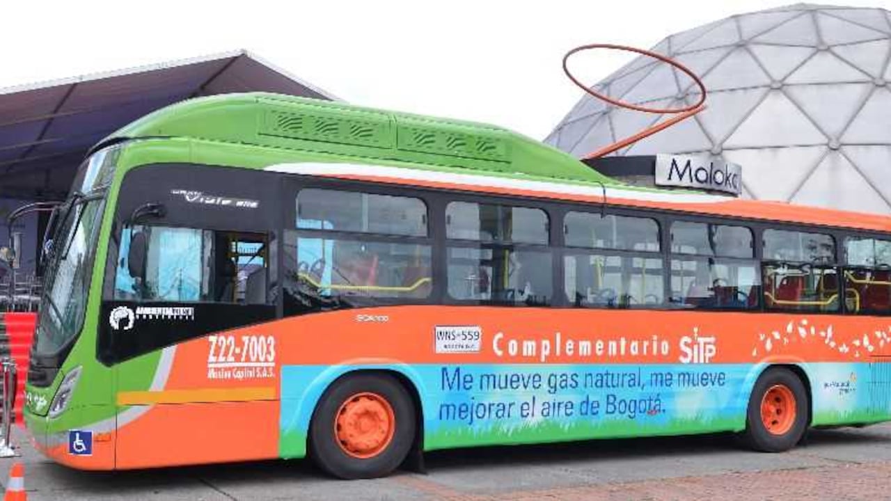 Los primeros buses con motor Euro VI a gas en Bogotá traen beneficios ambientales, económicos y operativos que favorecerán el transporte urbano SITP.