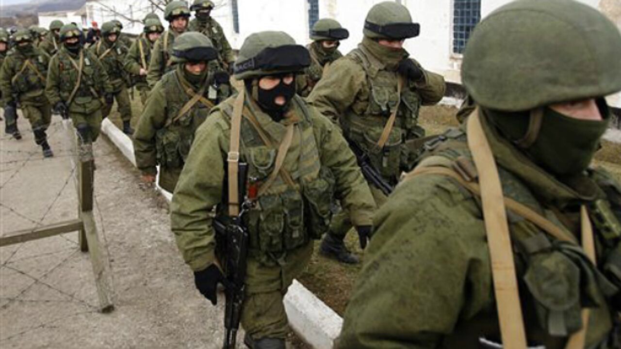 Vladimir Putin decidió reconocer la independencia de dos territorios al este de Ucrania y ordeno a su ejército prepararse para mantener la paz en estas regiones.