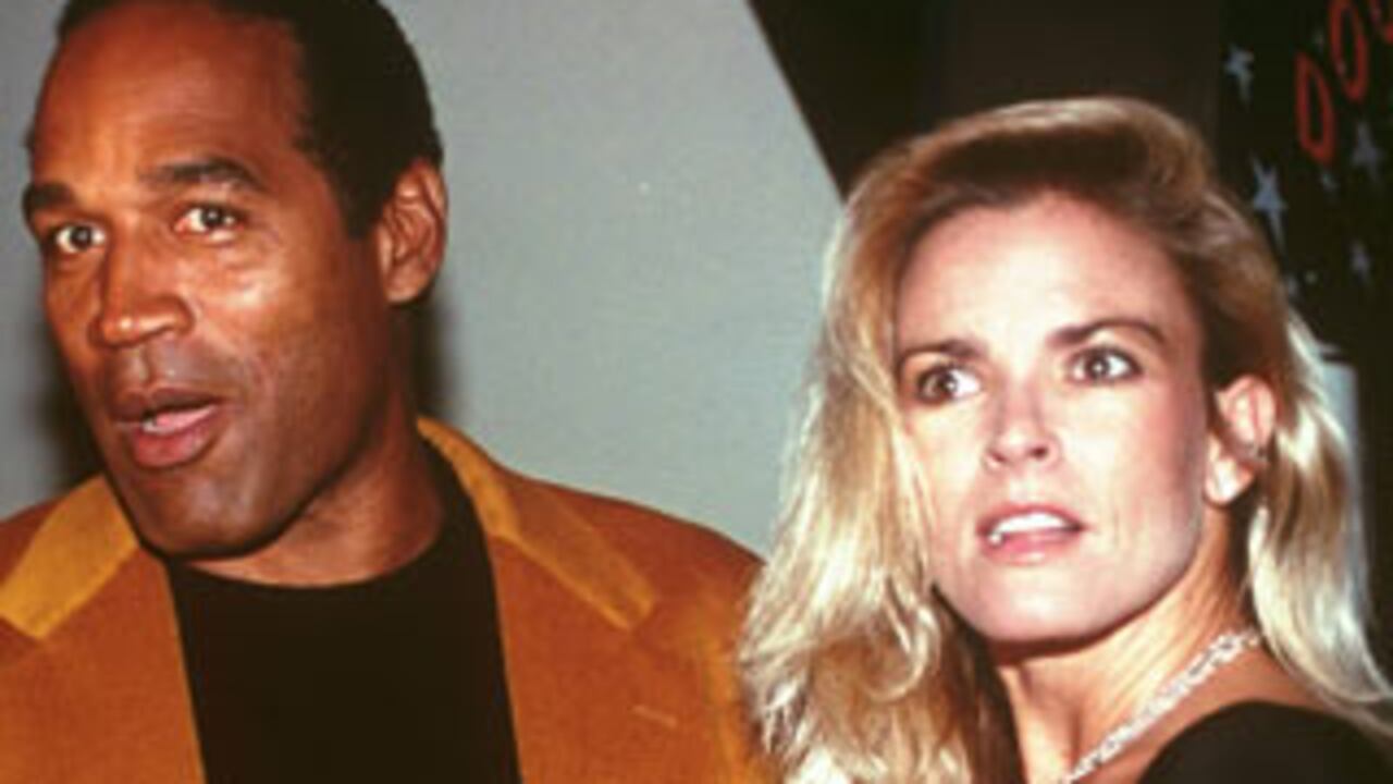 Para promover su libro, O.J . Simpson dará una entrevista que será transmitida el 27 y 29 de noviembre. Se titula ‘Si yo lo hice, así fue como sucedió’, y hablará con sus propias palabras de la manera como hubiera asesinado a su esposa