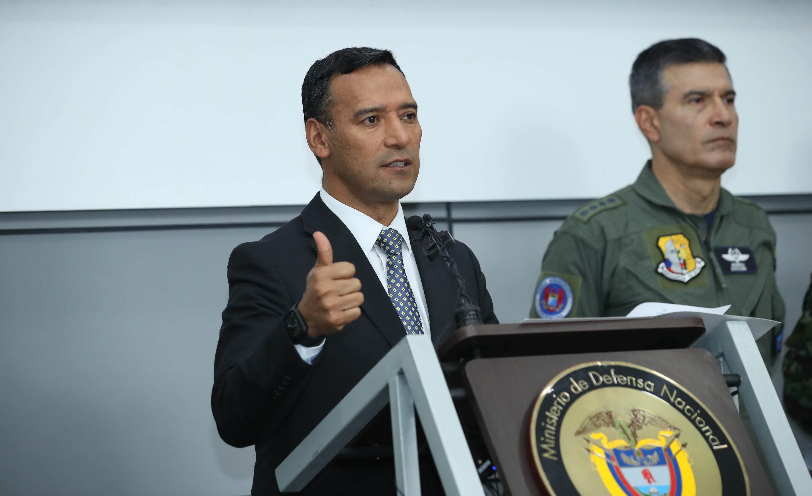 Ministro de Defensa Pedro Sánchez