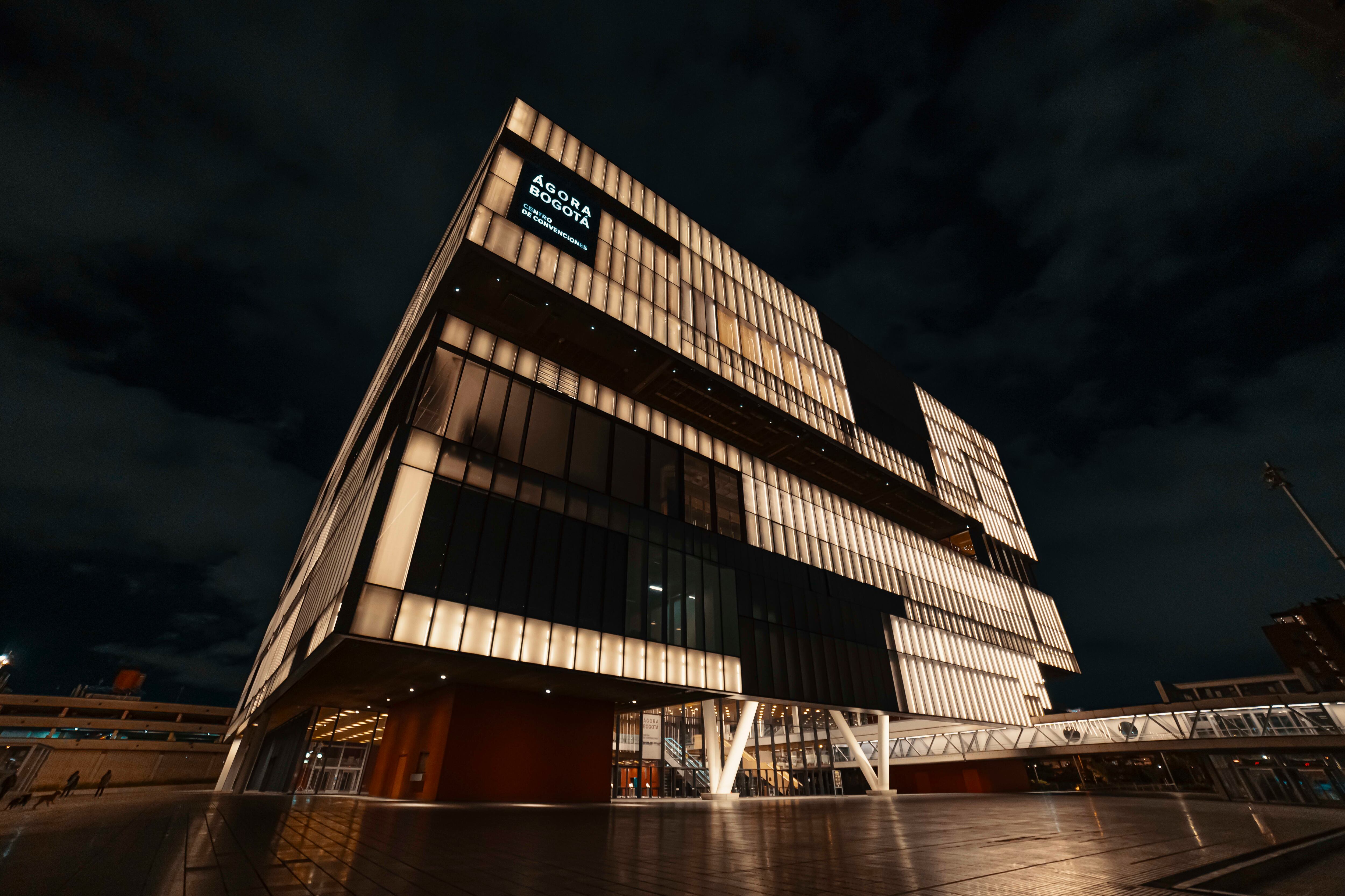 Invest in Bogota, Especial Inversiones