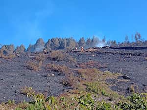 Fue necesario la ayuda de un helicóptero Bambi Bucket para controlar el fuego.