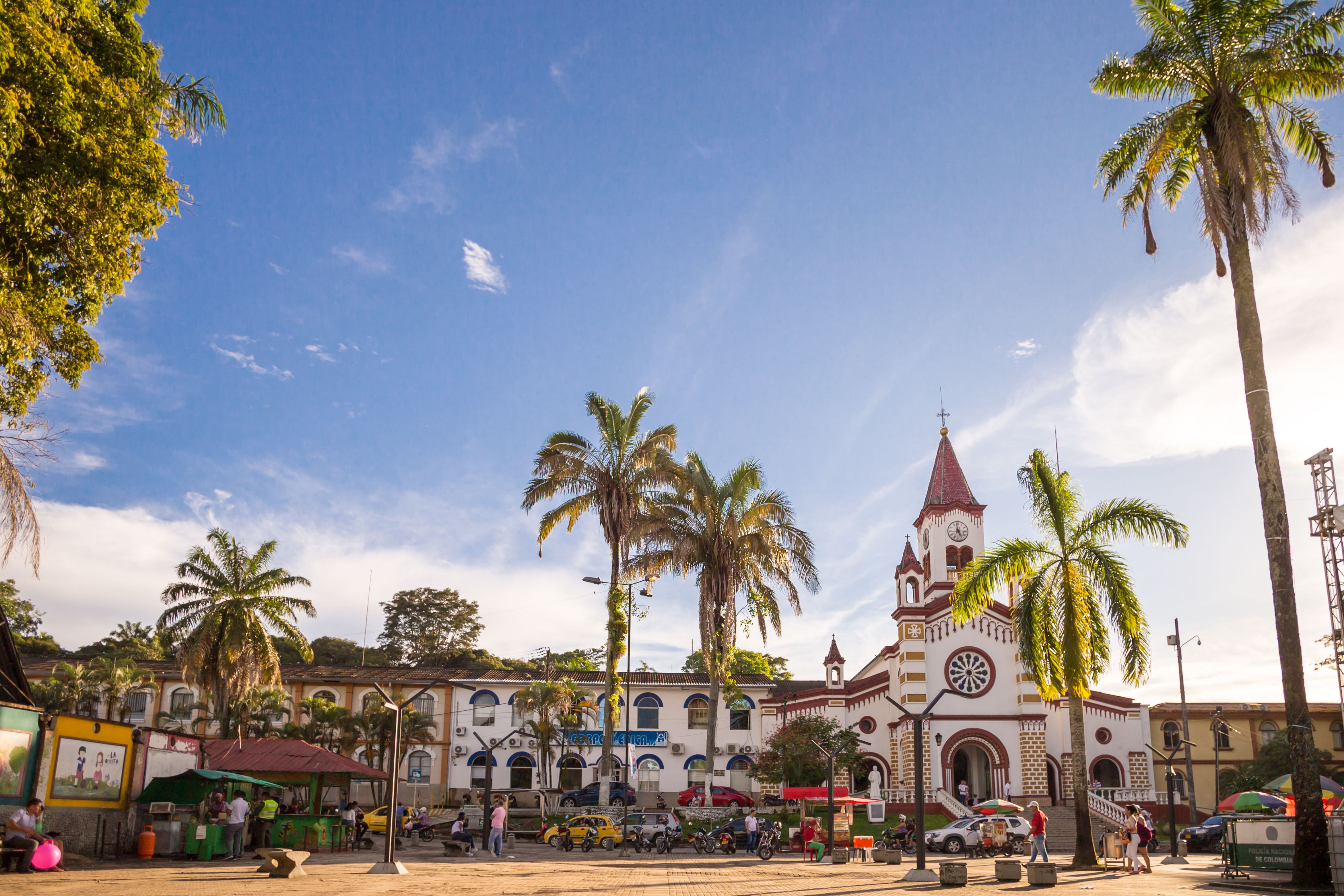 “No haremos vías nuevas porque favorecen la deforestación”: gobernador del Caquetá