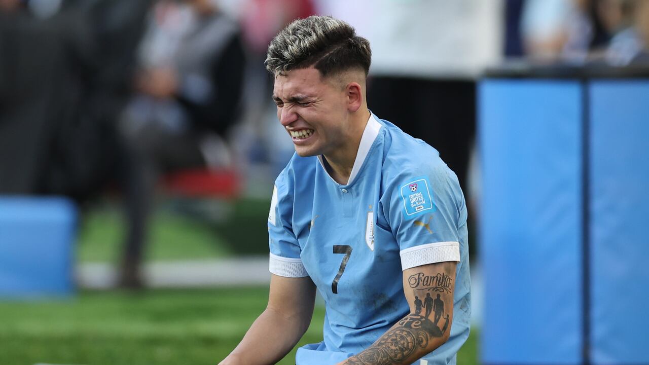 Anderson Duarte, figura de la Selección de Uruguay Sub-20, celebra tras vencer a Israel y clasificarse a la gran final.