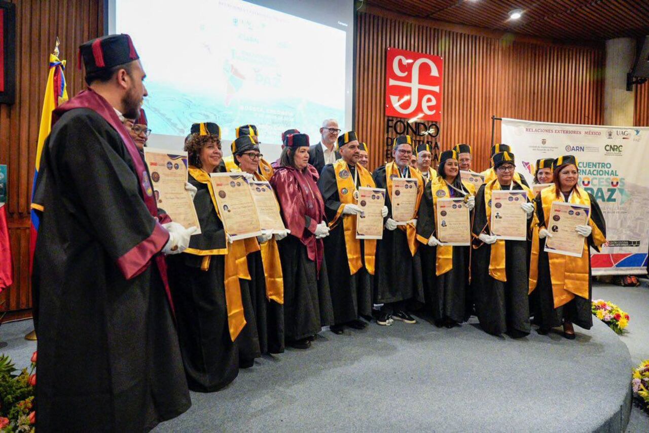 Los exintegrantes del secretariado de las Farc se convirtieron en “doctores”.