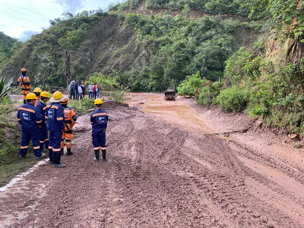 Las autoridades trabajan en la emergencia.