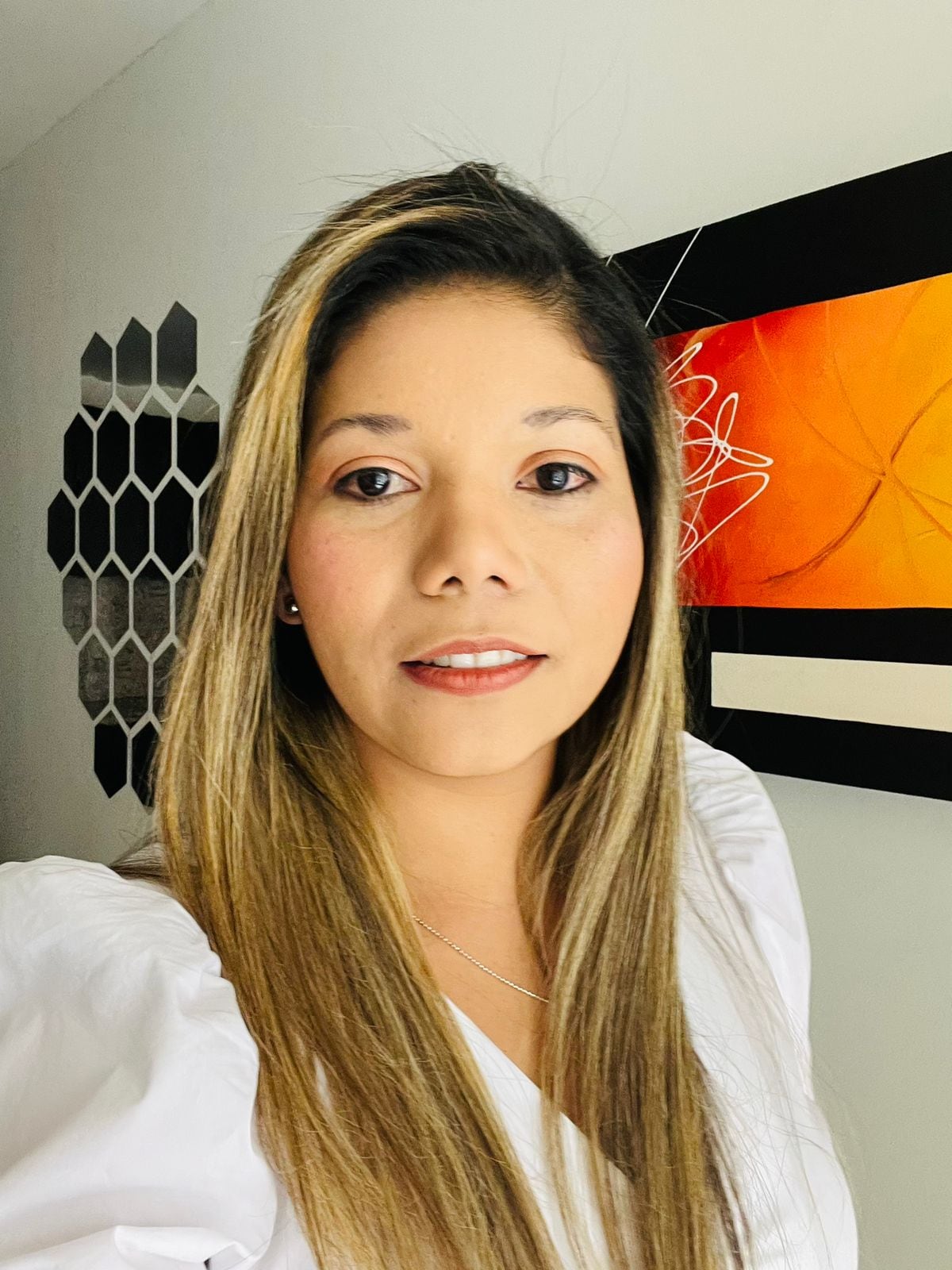 Kelly Estrada, médica epidemióloga, experta en salud pública y jefa de la Unidad de Análisis de Efectos Adversos del Instituto de Evaluación Tecnológica en Salud (Iets).