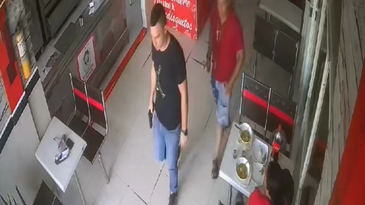 El ladrón murió en el hospital.