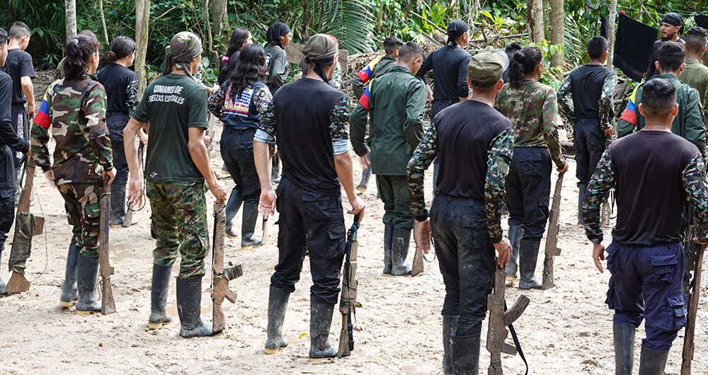 PETRO PROMETIÓ EN CAMPAÑA QUE FIRMARÍA LA PAZ CON EL ELN EN TRES MESES. POR EL CONTRARIO, ESA ORGANIZACIÓN CRIMINAL SE HA FORTALECIDO.