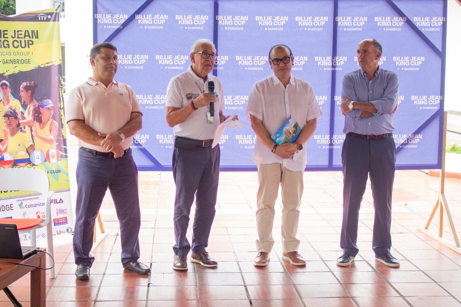 Autoridades participaron del evento inaugural.